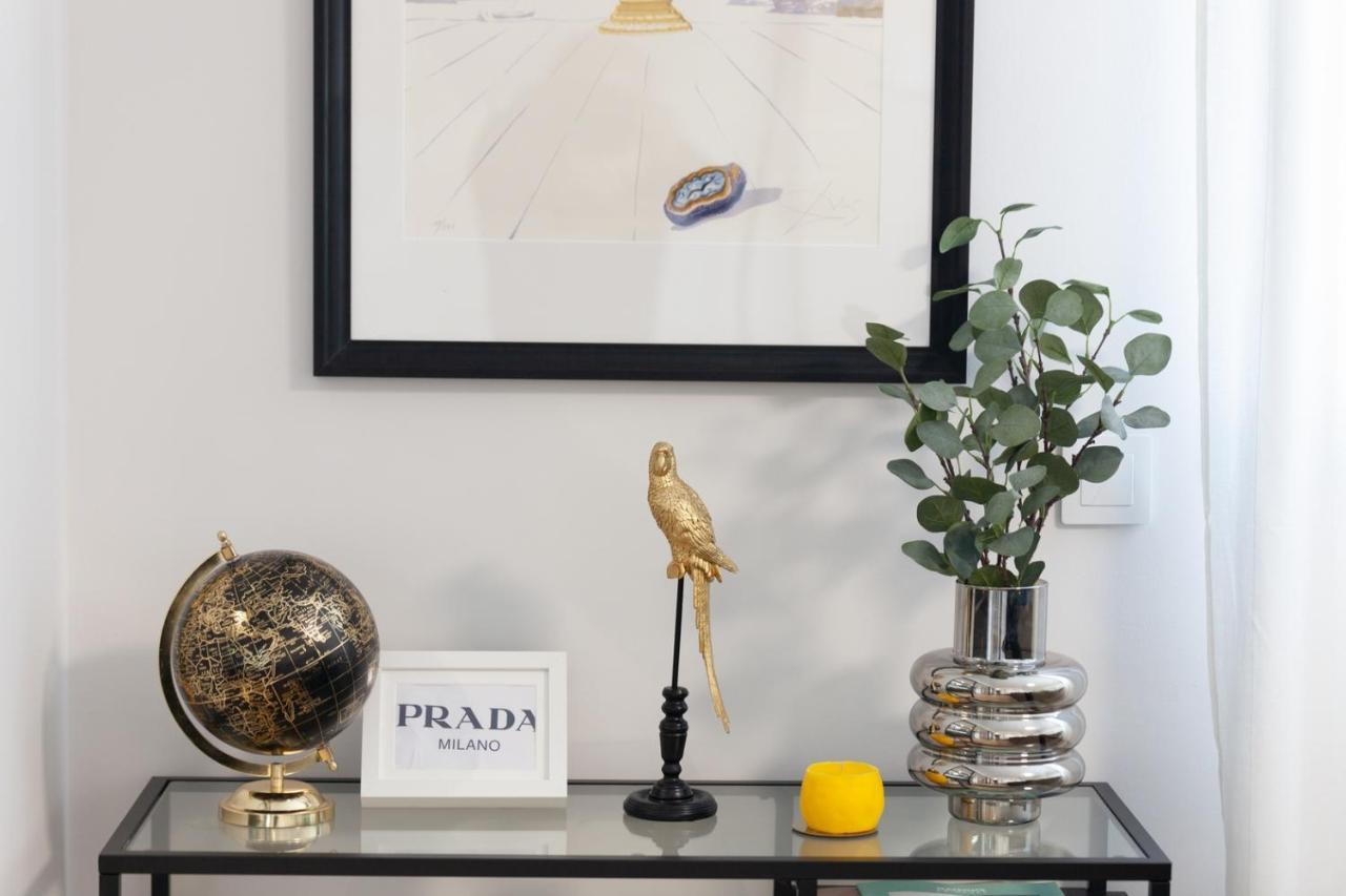 Edsam Black&grey Appartement *